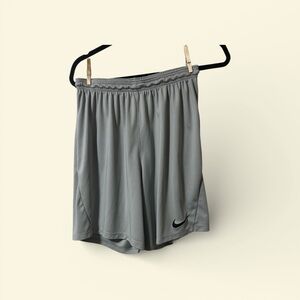 Nike Men's Gray Athletic Shorts